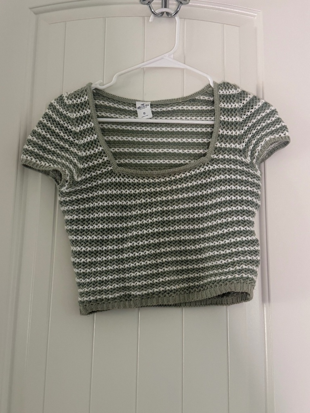 Hollister Knit Stripe Crop Top – XS